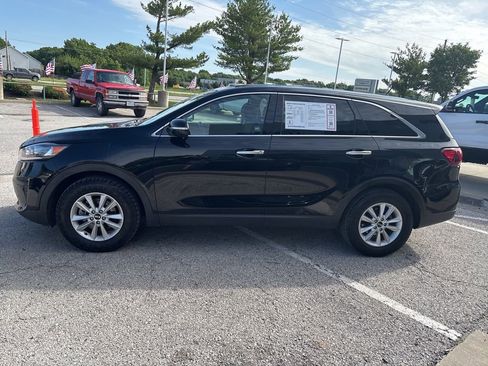 Used 2020 Kia Sorento LX FWD image 16