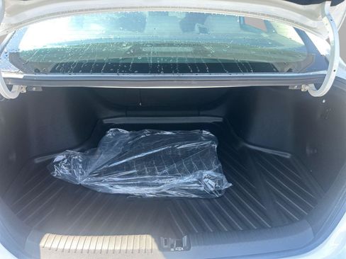 Used 2025 Honda Accord SE image 13