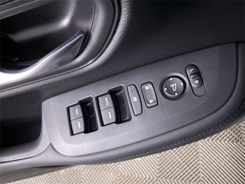 New 2025 Honda HR-V LX image 13
