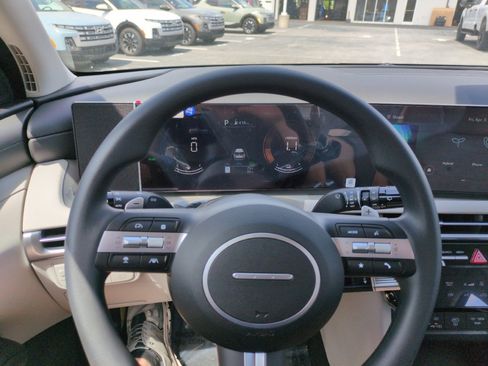 New 2026 Hyundai Tucson Blue SE image 19