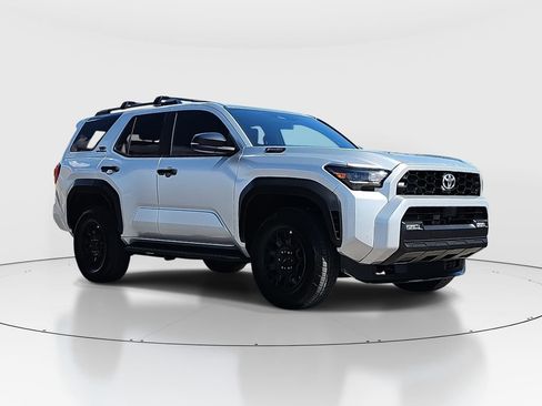 Certified 2025 Toyota 4Runner 4WD image 3