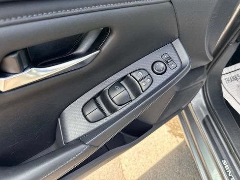 Used 2024 Nissan Sentra SV FWD image 20