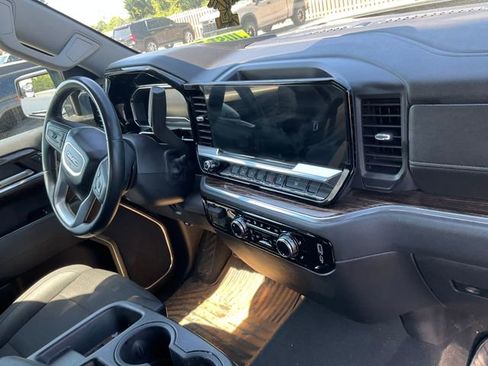 Used 2023 GMC Sierra 1500 SLE AWD/4WD image 14