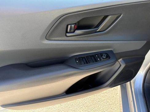 Used 2023 Toyota Prius LE image 21