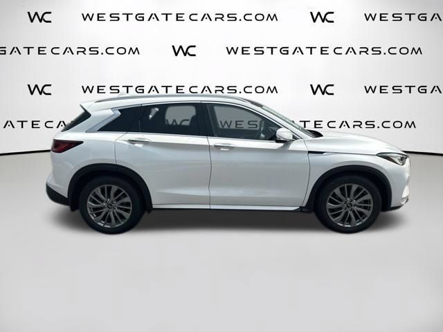 Used 2023 INFINITI QX50 Luxe FWD image 7