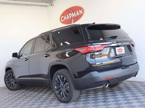 Used 2023 Chevrolet Traverse RS FWD image 4