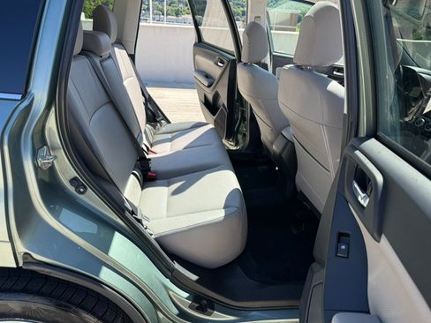 Used 2016 Subaru Forester 2.5i Limited AWD/4WD image 19