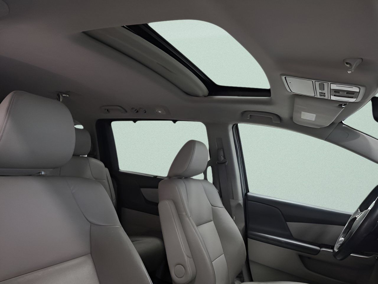 Used 2017 Honda Odyssey EX-L image 11