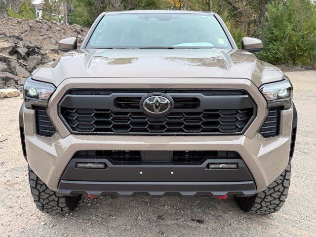 Used 2026 Toyota Tacoma TRD Off-Road AWD/4WD image 8