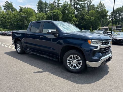 Used 2023 Chevrolet Silverado 1500 LT AWD/4WD image 7