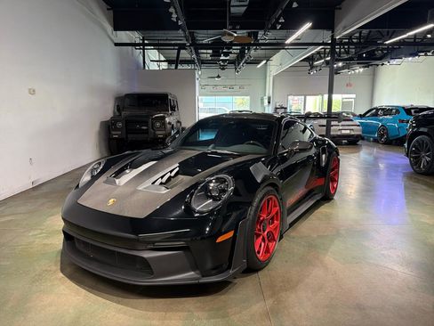 Used 2025 Porsche 911 GT3 RS RWD image 19