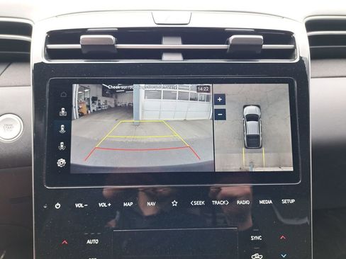 Used 2024 Hyundai Santa Cruz Limited AWD/4WD image 25
