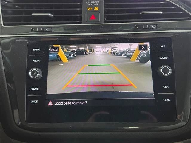 Used 2023 Volkswagen Tiguan SE FWD image 13