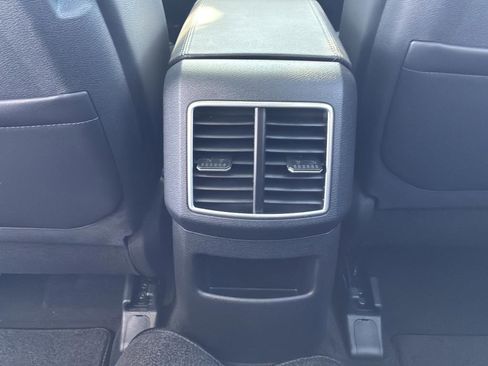 New 2026 Kia Sportage EX w/ EX Panorama Roof Package image 17