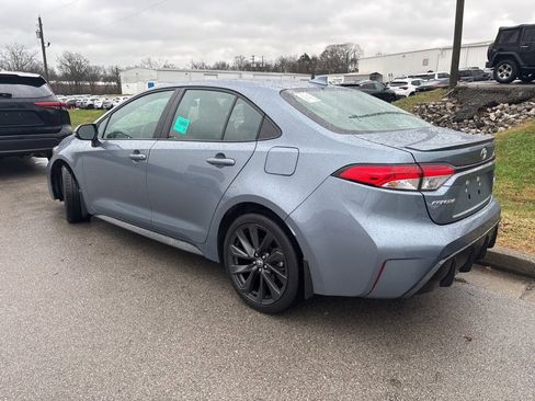 Used 2023 Toyota Corolla SE image 6
