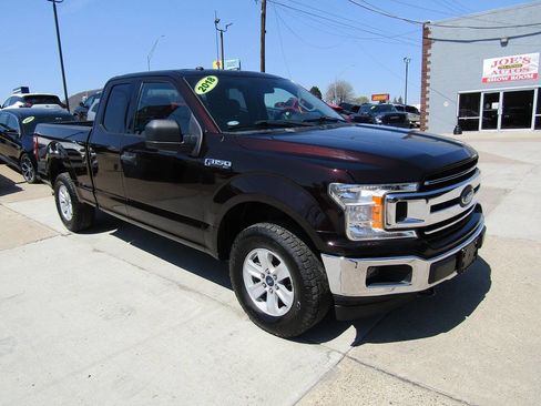 Used 2018 Ford F150 XLT image 2