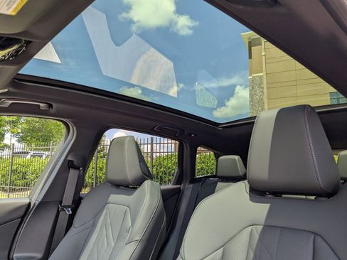 New 2025 BMW X3 xDrive30i w/ Premium Package image 16