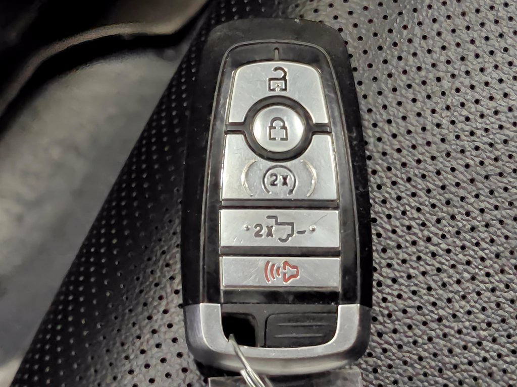 Used 2024 Ford F250 Lariat w/ Sport Appearance Package AWD/4WD image 18