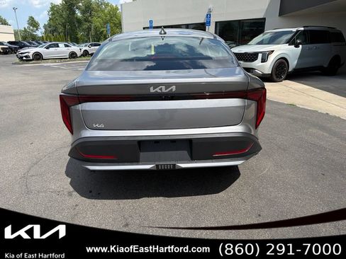 New 2026 Kia K4 FWD image 9