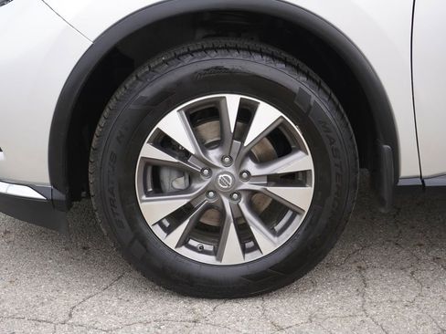 Used 2018 Nissan Murano S FWD image 10