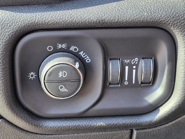 Certified 2023 RAM 1500 Laramie AWD/4WD image 9