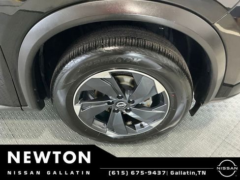Used 2024 Nissan Rogue SV w/ SV Premium Package AWD/4WD image 43