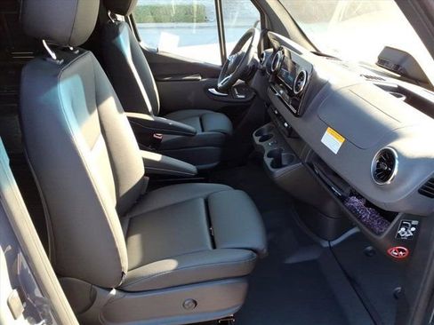 New 2025 Mercedes-Benz Sprinter 2500 image 17