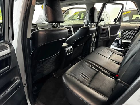 Used 2012 Toyota 4Runner Limited AWD/4WD image 18