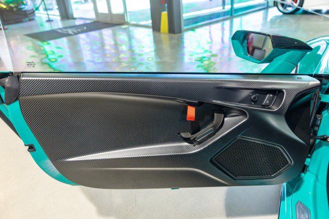 Used 2023 Lamborghini Huracan Tecnica RWD image 34