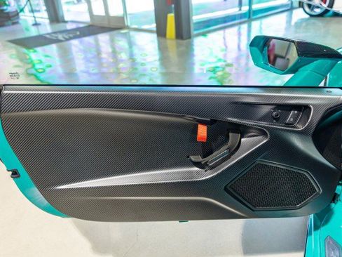 Used 2023 Lamborghini Huracan Tecnica RWD image 34