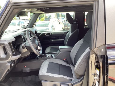 Used 2021 Ford Bronco 2-Door w/ Sasquatch Package AWD/4WD image 13