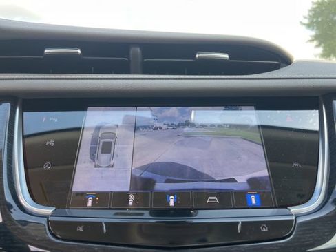 Used 2024 Cadillac XT6 Premium Luxury w/ Technology Package FWD image 26