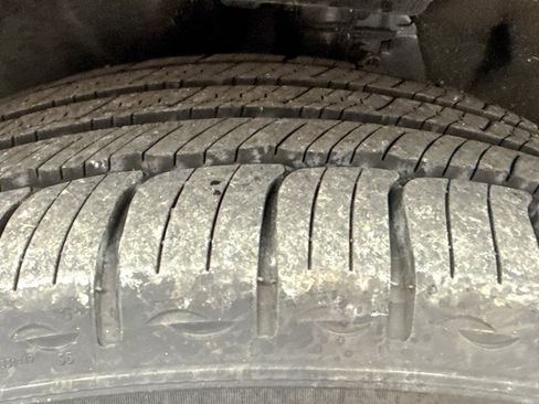 Certified 2022 Lincoln Corsair Standard w/ Equipment Group 101A image 11