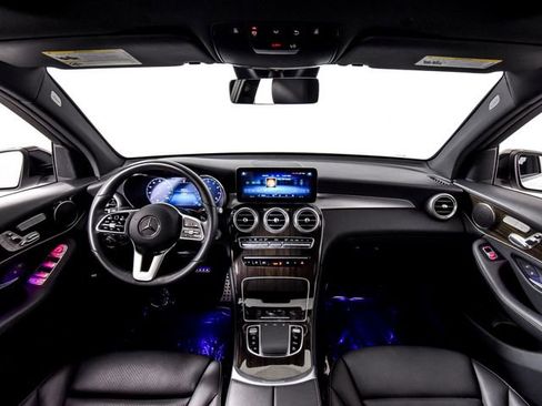 Certified 2022 Mercedes-Benz GLC 300 image 3
