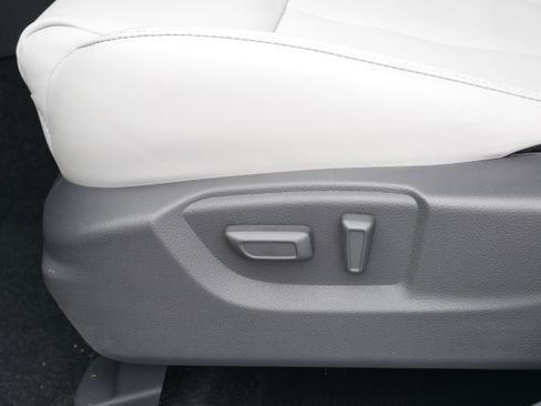 New 2026 Mitsubishi Eclipse Cross SEL image 13