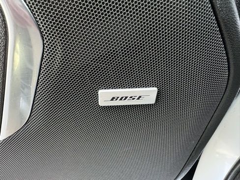 Used 2022 Chevrolet Suburban RST w/ Luxury Package image 27