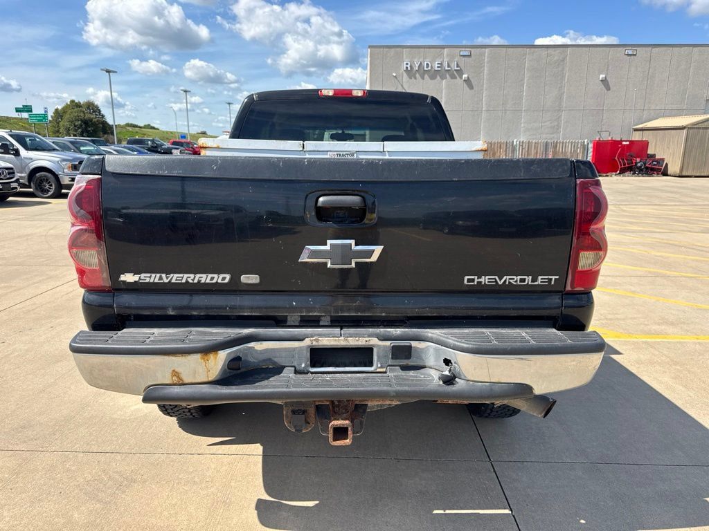 Used 2003 Chevrolet Silverado 2500 LT AWD/4WD image 8