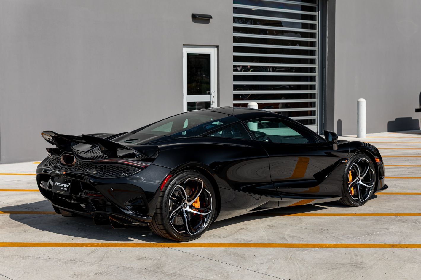 Used 2024 McLaren 750S RWD image 25