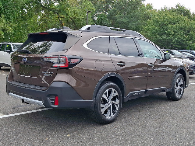 Used 2022 Subaru Outback Touring AWD/4WD image 6