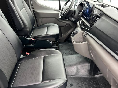Used 2023 Ford E-Transit Medium Roof w/ Load Area Protection Package image 16