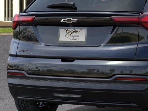 New 2027 Chevrolet Bolt LT w/ Comfort Package FWD image 14