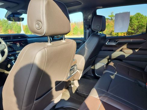 Certified 2024 GMC Sierra 1500 Denali image 14