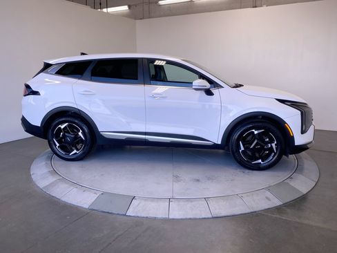 Certified 2026 Kia Sportage EX FWD image 6