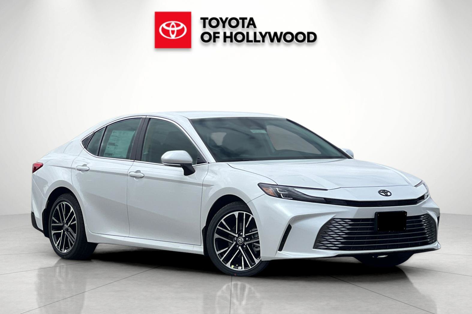 New 2026 Toyota Camry XLE FWD image 1