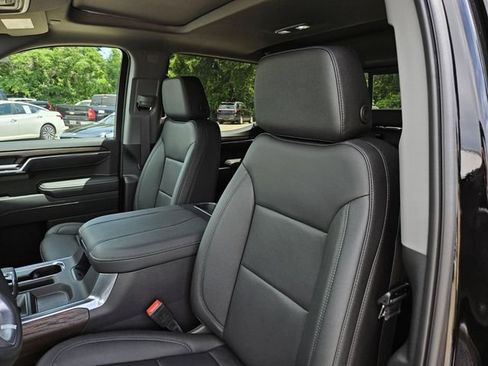 New 2026 GMC Sierra 1500 SLT w/ SLT Premium Package AWD/4WD image 17