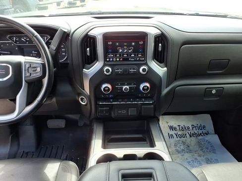 Used 2022 GMC Sierra 3500 SLT w/ SLT Convenience Package AWD/4WD image 13