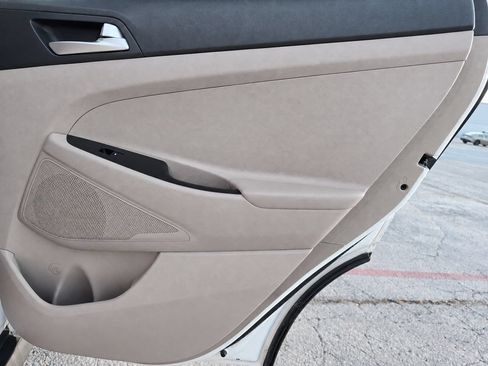 Used 2019 Hyundai Tucson SE FWD image 37