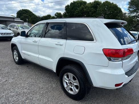 Used 2014 Jeep Grand Cherokee Laredo AWD/4WD image 4