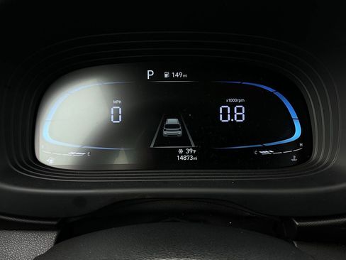 Used 2025 Hyundai Venue SEL FWD image 38