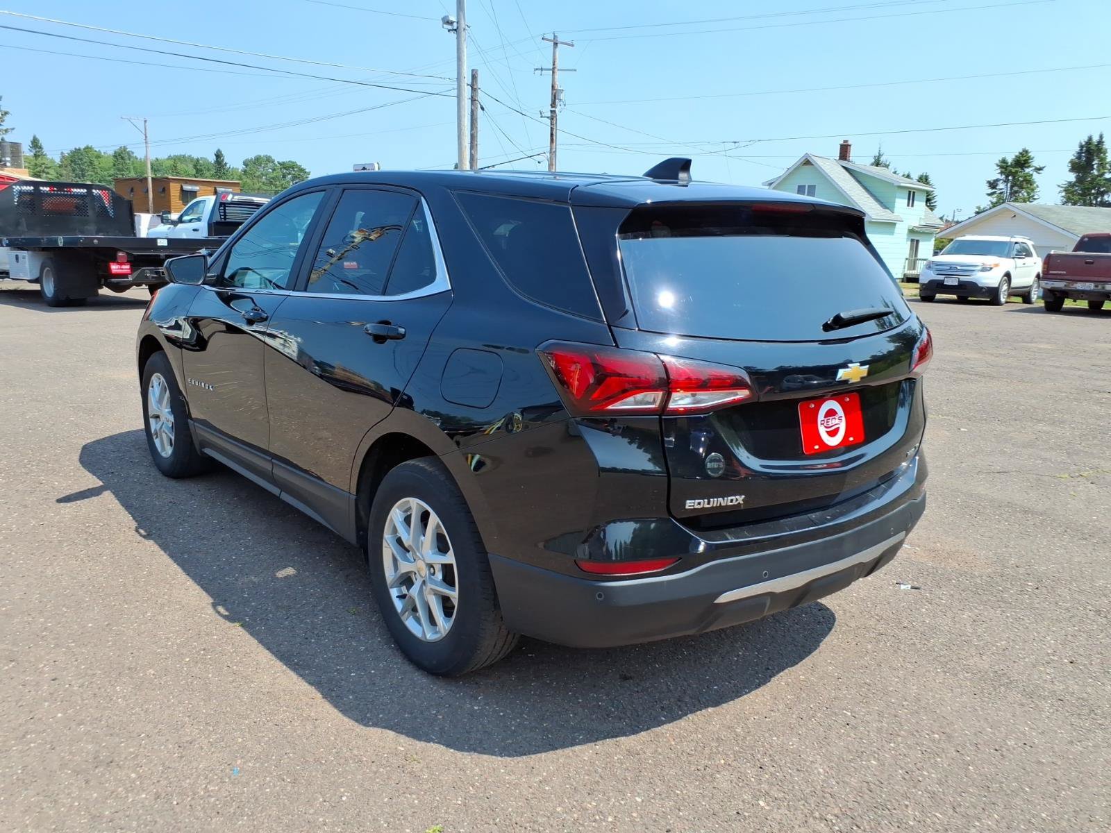 Used 2022 Chevrolet Equinox LT AWD/4WD image 3